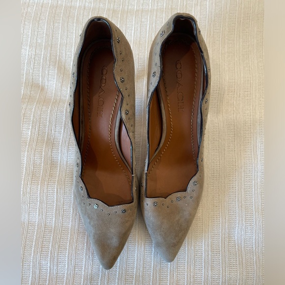 Coach Suede & Leather Embellished Waverly Pumps Gray Size 8 - Picture 3 of 15